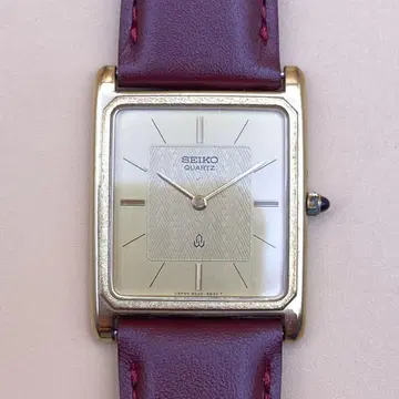 새상품급 SEIKO 쿼츠 손목시계 빈티지 앤티크