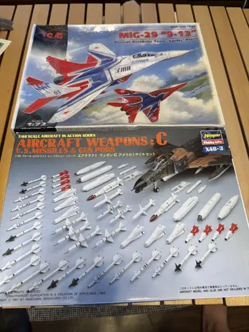 ICM1/72 MiG-29 9-13&1/48 항공기 웨폰 C 상자 데미지