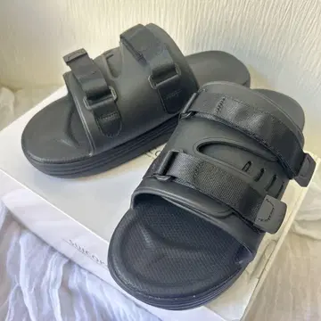 SUICOKE 여성용 샌들 24cm 사이즈 6 미사용 새상품 블랙
