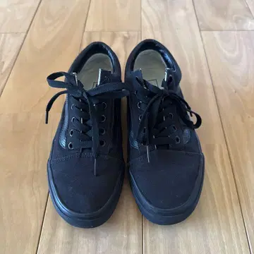Vans 블랙 스니커즈