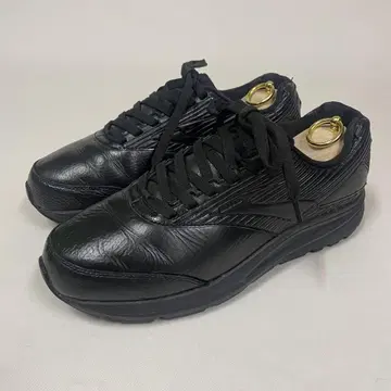 BROOKS 블랙 가죽 스니커즈 27.5cm 와이드 2E