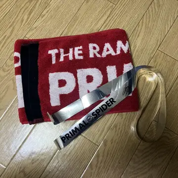 THE RAMPAGE PRIMALSPIDER 머플러 타월, 은색 테이프
