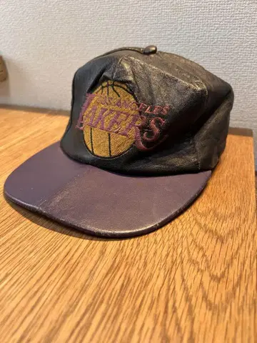 Los Angeles Lakers 가죽 캡