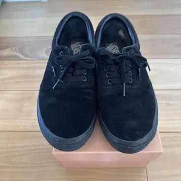 VANS 스웨이드 블랙 스니커즈 26cm