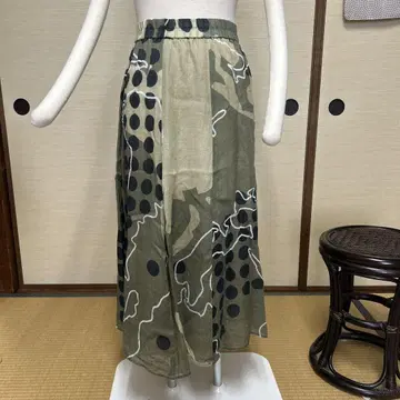 jizzo international 스커트