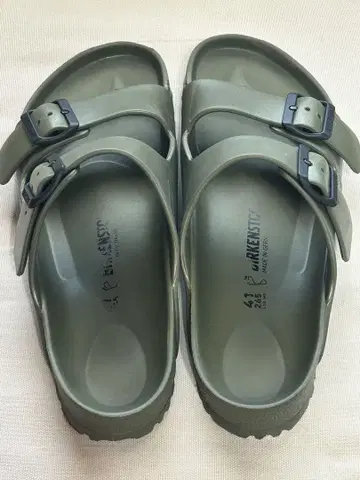 BIRKENSTOCK Arizona 레귤러 핏 샌들