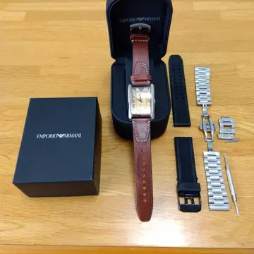 엠포리오 아르마니 손목시계 남성용 모델 AR1605