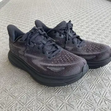 호카오네오네 클리프톤 9 와이드 26.5cm
