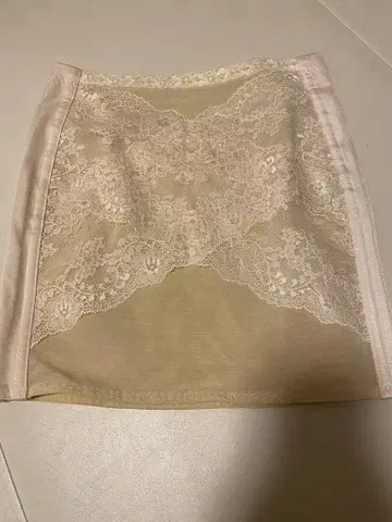 Kira Walker 브라이덜 이너 S 사이즈