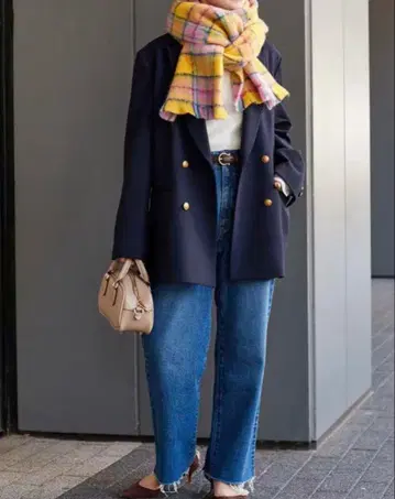 B.C STOCK DU JOUR 듀  플레어-헴 진