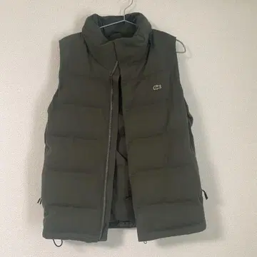 Lacoste 올리브 그린 다운 베스트