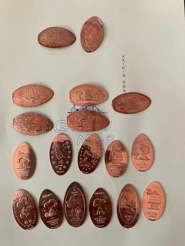 수베니어 메달 스누피 16개와 디즈니 2개
