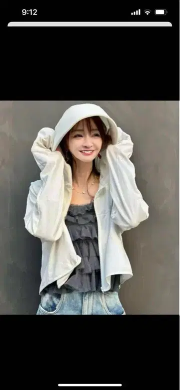 나루세 아이리 씨 미사용 차광 후드티 SHINOBI 화이트