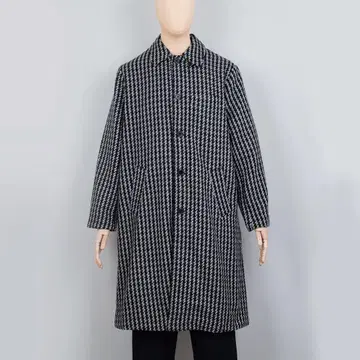 유니버설 워크스 롱 스윙 오버코트