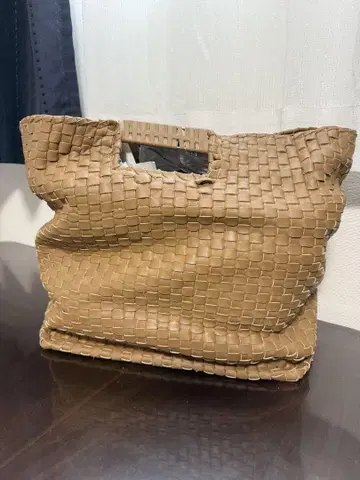 새상품급 CREATIONLUSSET 뜨개질 베이지 토트백