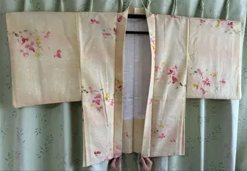 꽃무늬 겉옷 크림색, 꽃무늬는 오렌지색, 핑크색 빈티지