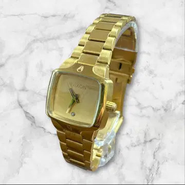 Nixon PLAYER 골드 아날로그 손목시계 닉슨