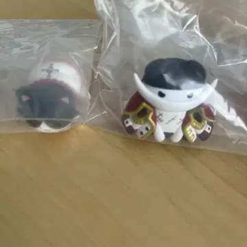 냥피스, 흰 수염, 에이스