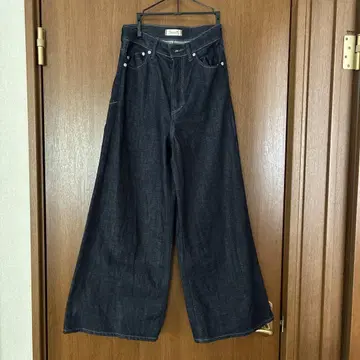YANUK 다크 인디고 와이드 레그 데님 24