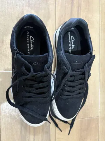 Clarks Cloudsteppers 블랙스니커즈