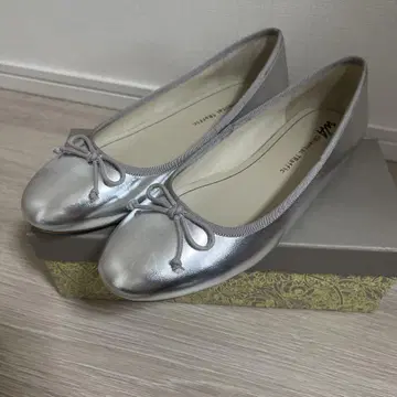 실버 리본 포함 펌프스 25cm