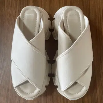 JEANASIS 크로스 스포츠 통굽 샌들