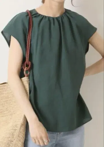 Spick & Span 카름 스킨 개더 풀오버 그린