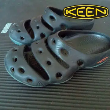 KEEN 샌들 블랙 M7 W9
