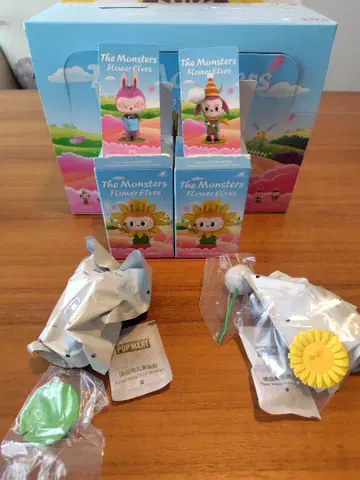 The Monsters Flower Elves 피규어 2개 정품