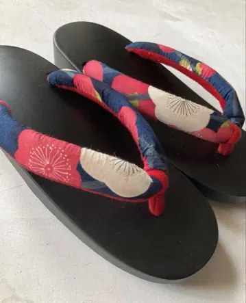 꽃무늬 조리