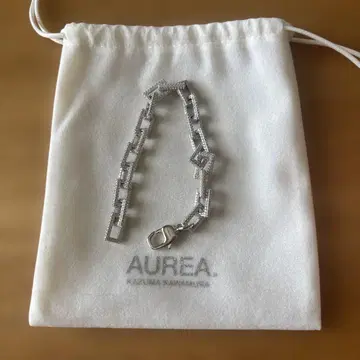 AUREA. 파베 스퀘어 체인 브레이슬릿