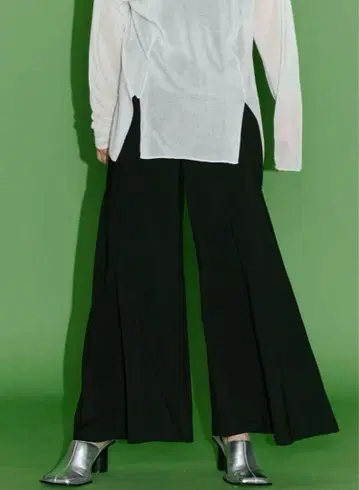 UN3D. 플레어 와이드 PT