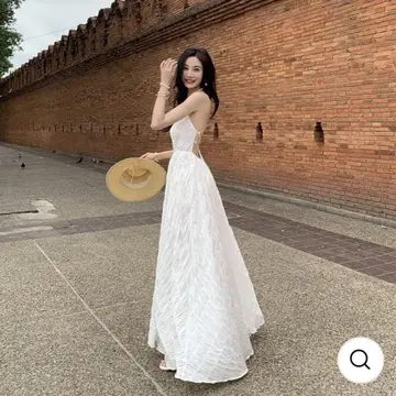 백 오픈 화이트 맥시 드레스