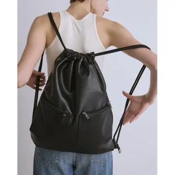 un/neu 아웃 포켓 페이크 가죽 데이 백