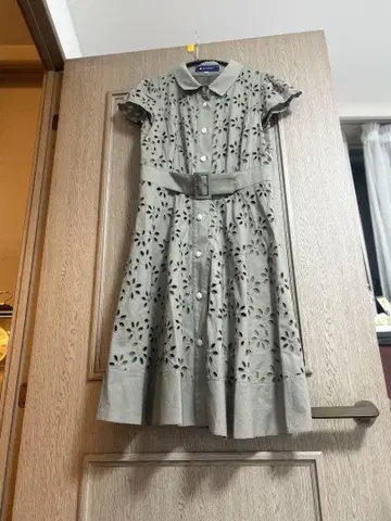 Ms Gracy 그레이 자수 반팔 원피스 M