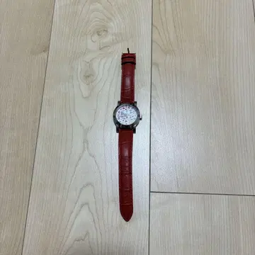 카프리 워치 빨간색 가죽 밴드