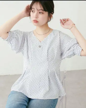 내추럴 꾸뛰르 블라우스 셔츠 osono 턱 디자인 페플럼 5부 소매