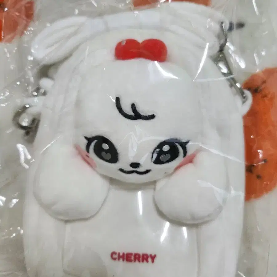 アイドル ive minive Cherry POKET FOLDABLE BAG IVE | 아이브 minive Ive mini pow pouch Cherry Naori Dale