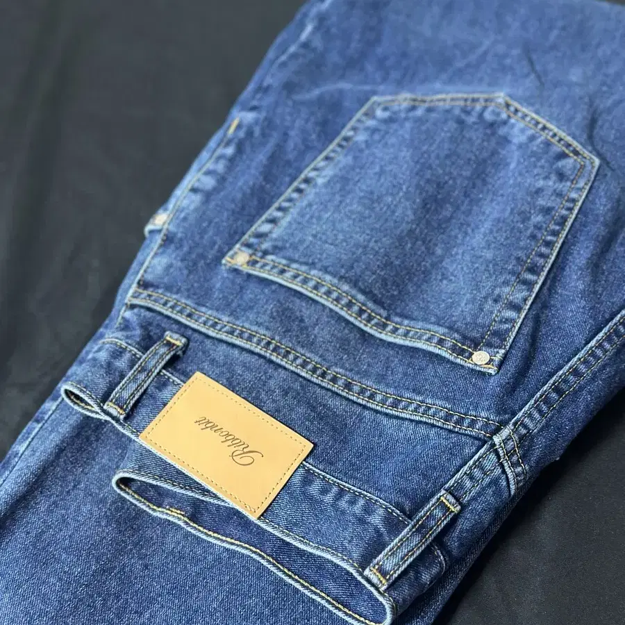 ★送料・関税込★RIBBONBIT★Luna Denim Pants★デニム★ Ribbonbit Luna Denim Pants on Bunjang Global Site.