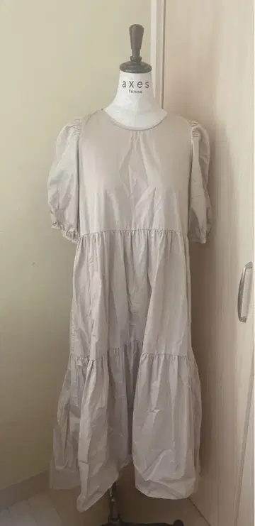 자라 베이지 티어드 포플린 원피스 반팔