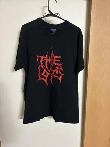The 1975 Metal Logo 티셔츠 메탈 락 불꽃 밴딩 티셔츠
