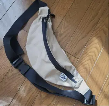 Deuxieme Classe DRIFTER BODY BAG 백