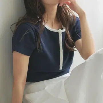 mysty woman 헨리넥 반팔 티셔츠 네이비