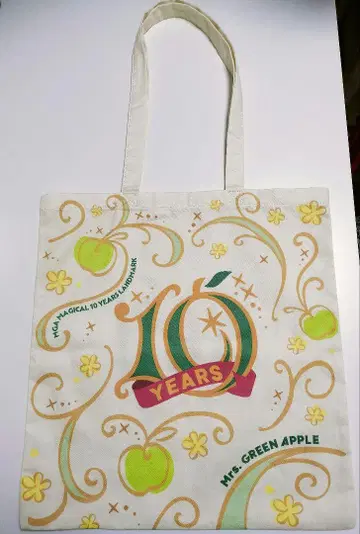 Mrs. GREEN APPLE 10주년 토트백 화이트