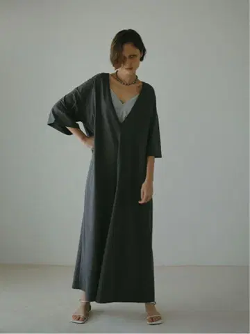 etre tokyo V넥 릴랙시 올인원 새상품급