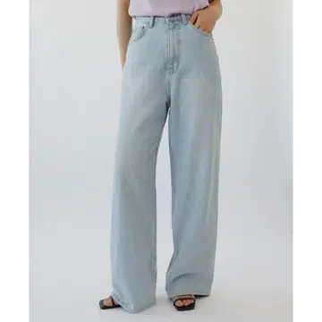 Na.e 나에 Wide Loose Jeans Light Blue 데님