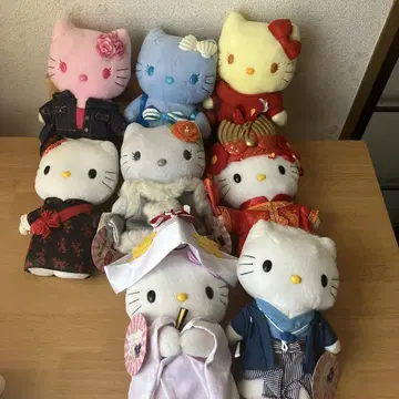 헬로키티 봉제 인형 세트 다양한 의상