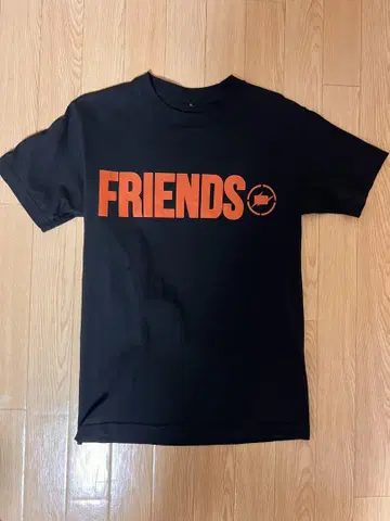VLONE 웹 한정판 티셔츠