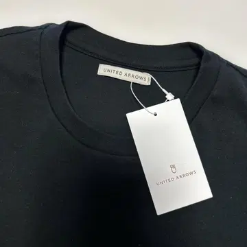 UNITED ARROWS 블랙 티셔츠