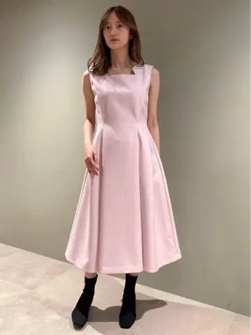 셀포드 스칼라 넥 원피스 핑크